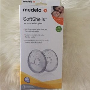 BRAND NEW..Medela SoftShells